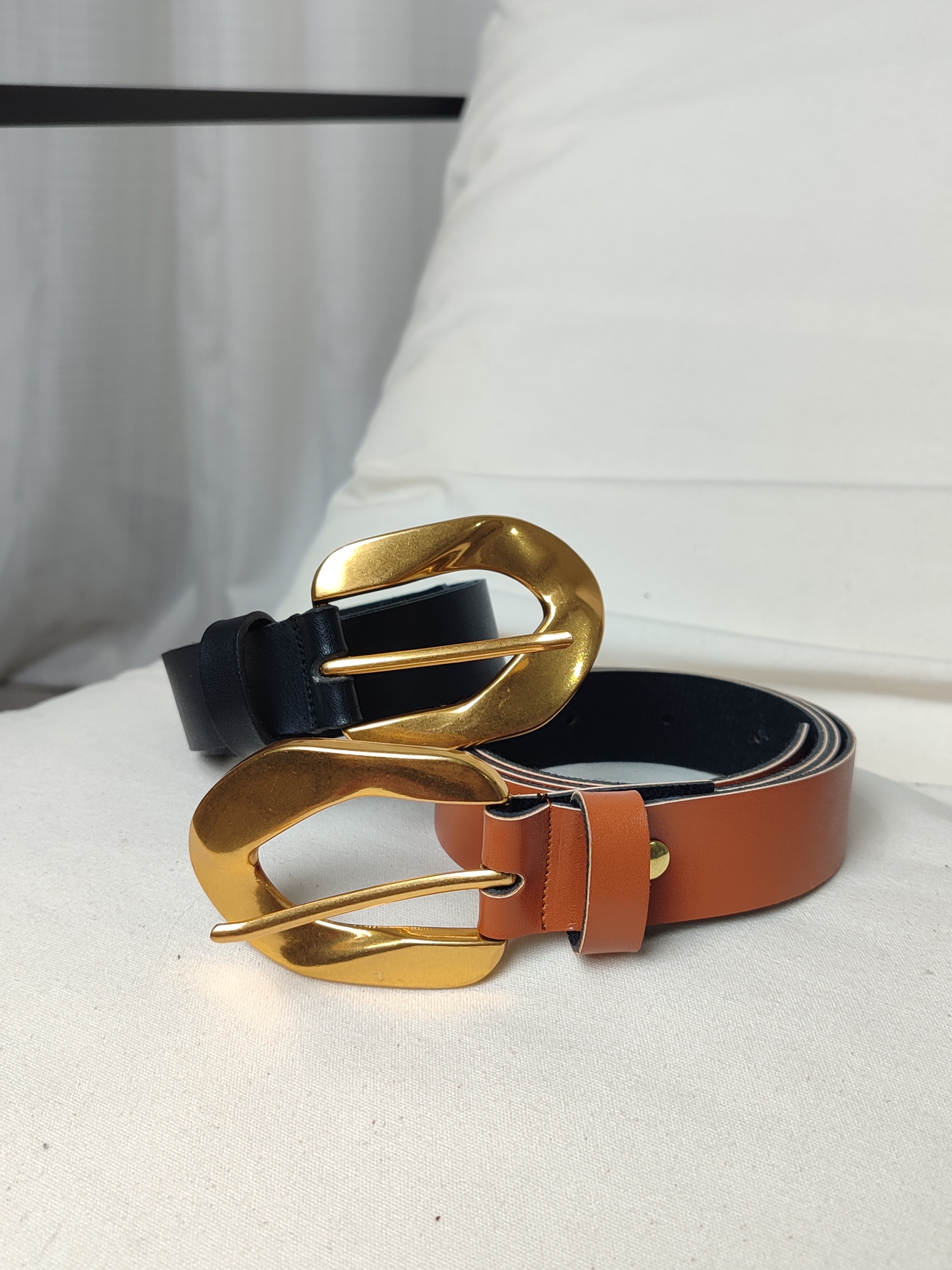 کمربند چرم زنانه ۳ سانتی سگک طلایی بزرگ